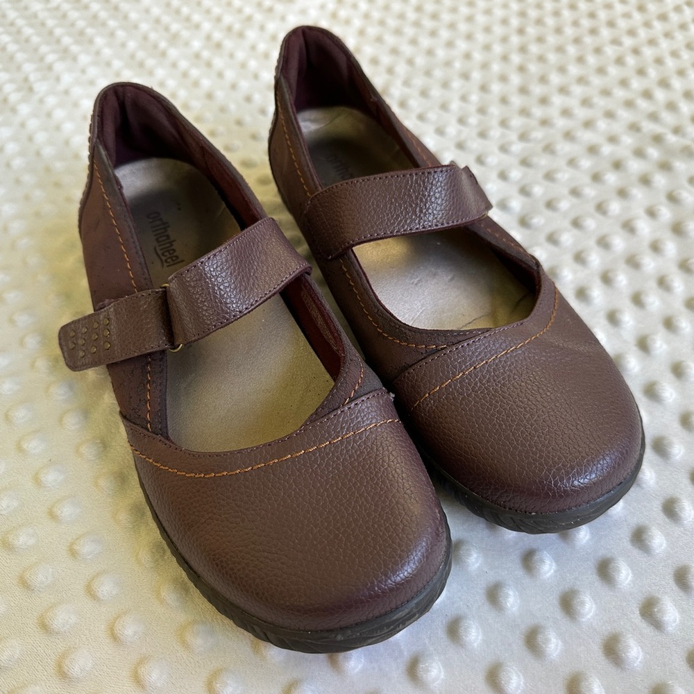 DONATED Women’s Orthaheel Mary Janes EU40/US9